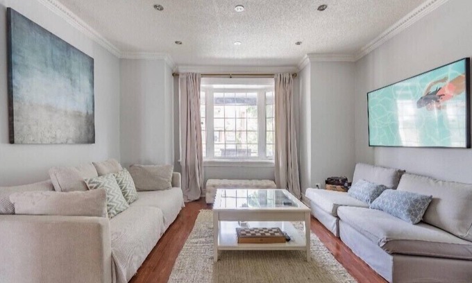 Oakwood Village House | Short term available Family/Work/Friendly Home w/Parking