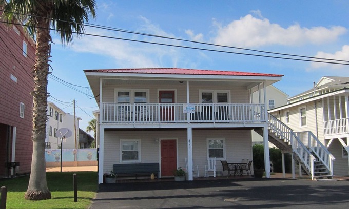 Cherry Grove Beach House | Short walk to Beach- 2 Bedroom/1 Bath Duplex2 (upstairs)w/pool access