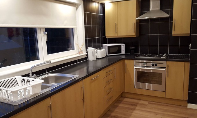 Shotts Apartment | Shotts Home From Home