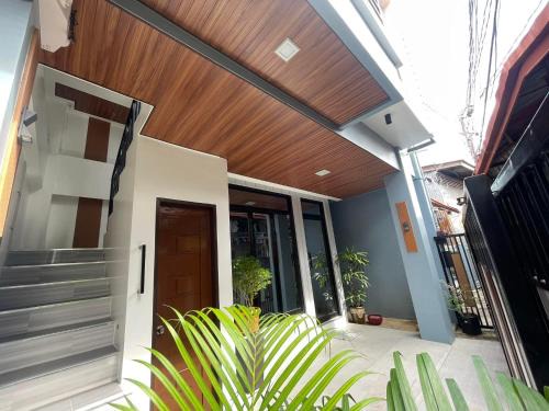 Cogon House | SHOWMECAS Alley Stay