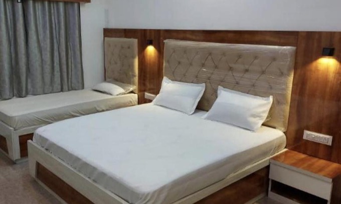 Wasda Hotel | SHREE ATITHI HIGHWAY HOTEL