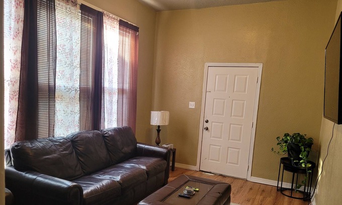 Highland Historic District Apartment | Shreveport Lovely 2 bedroom apartment near LSU