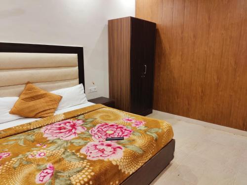 Faridabad Hotel | Shubham Farms