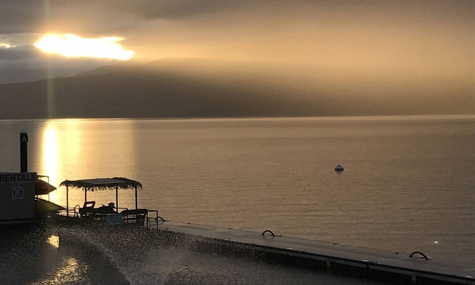 Blind Bay Apartment | SHUSWAP GOLF AND LAKE ESCAPEn