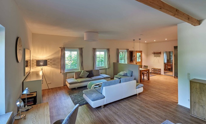 Hohenaschau im Chiemgau Apartment | Sicado-Loft vacation apartment 75 sqm, open-plan living room and bedroom, terrace