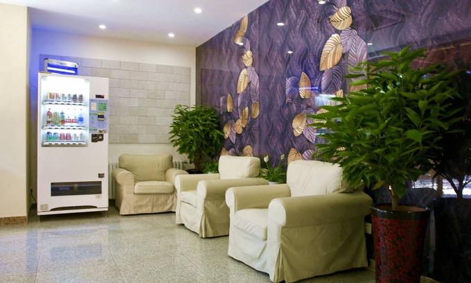 Downtown Beijing Hotel | Sicily Hotel - Beijing Railway Station Temple of Heaven Dongmen Subway Station