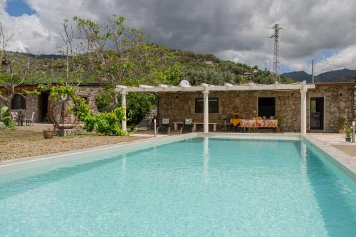 Mitogio Villa | Sicily Stone Cottage