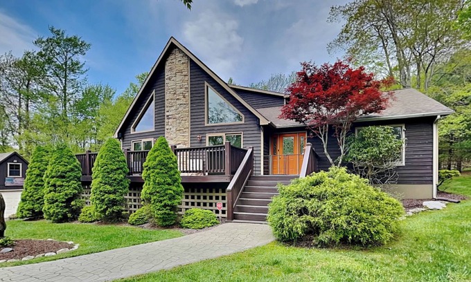 Mountainside House | Sidetracked | Luxe Details, Backyard Pavilion, Fire Pit + Convenient Location!