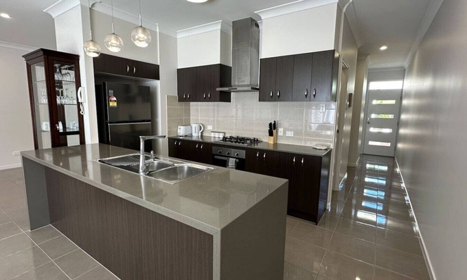 North Lakes House | 'Sienna Rise' - North Lakes - sleeps 6