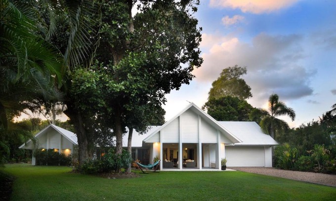 Mission Beach House | Sienna-Rose