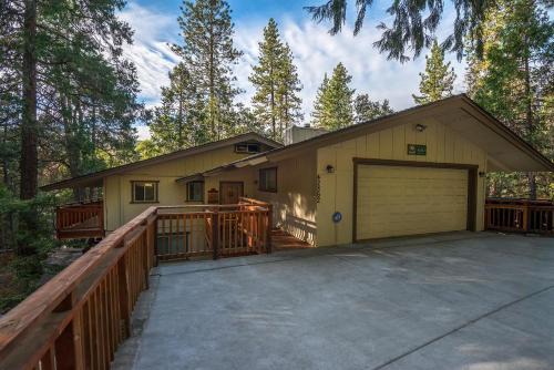 Yosemite Forks House | Sierra Springs