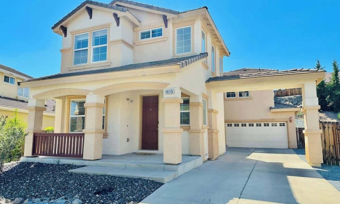 Northwest Reno House | Sierra View Retreat/Sleeps 14