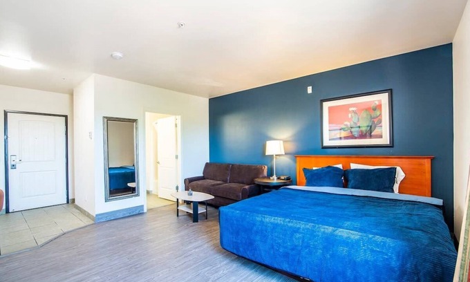 Sierra Vista Apartment | Sierra Vista Studio King Premium