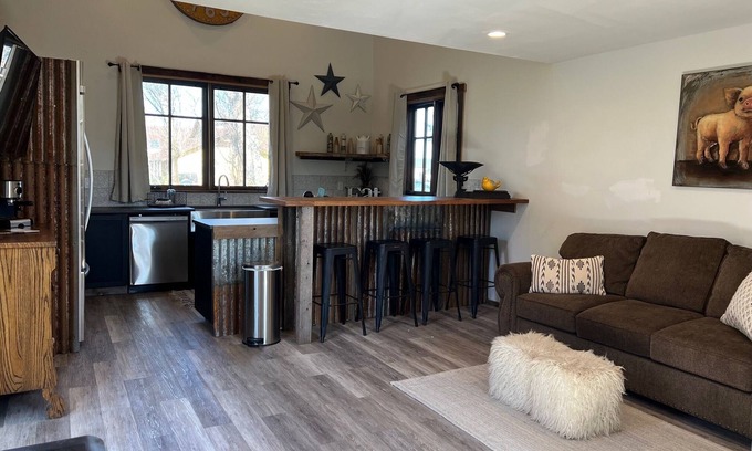 Sierraville Apartment | Sierraville Cottage - Spacious, Private, Gorgeous, Comfy - Sleeps up to 6