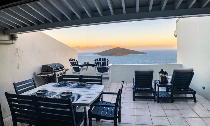Rosendal Condo | Siggy's Lookout: Family Friendly Condo with Spectacular Views and Amenities
