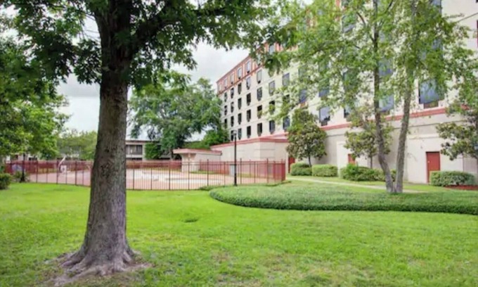 Tougaloo Hotel | Signature Hotel