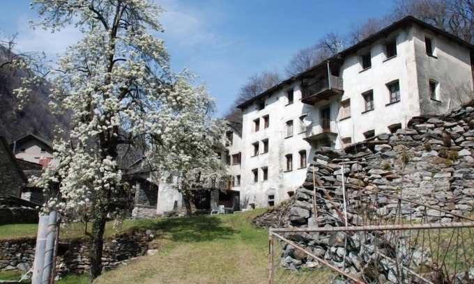 Lavizzara House | Signorile by Interhome