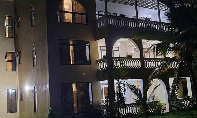 Galu Apartment | Silent Palms
