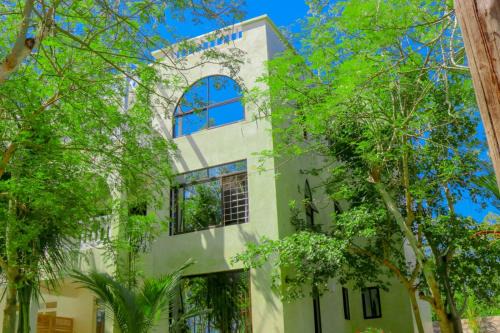 Galu Villa | Silent Palms Villa