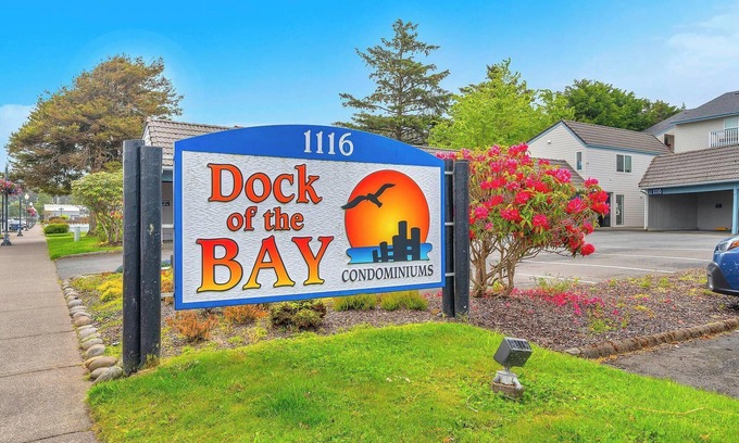Lincoln City Condo | Siletz Bay front condo with amazing views and easy beach access, close to town.