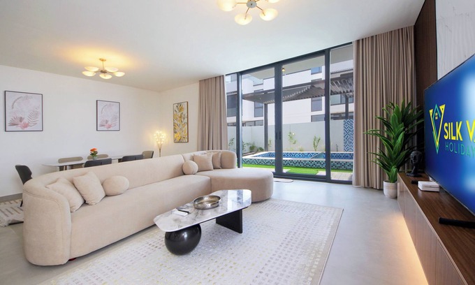 Dubai House | Silk Valley-Luxury 4B with private pool