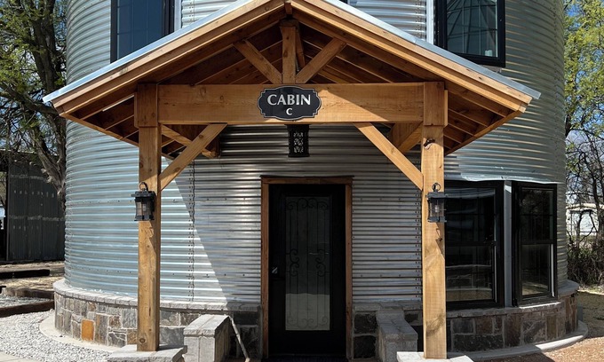 Walnut Springs Cabin | Silo Junction Cabin C