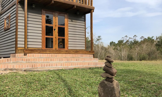 Praia Grande Ski Chalet | Silver Coin é uma tiny house única e com vista para os cânions.
