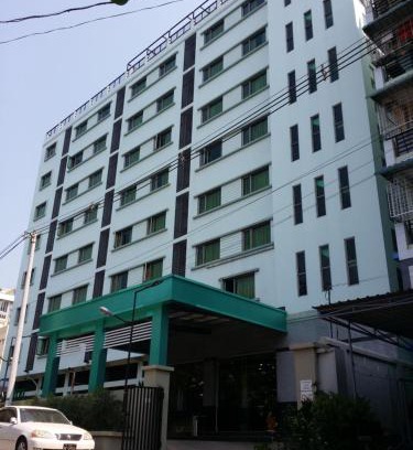 Yankin Township Hotel | Silver Green Hotel