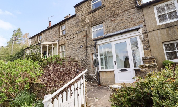 Lofthouse Cottage | SILVER HILL COTTAGE, character holiday cottage in Pateley Bridge