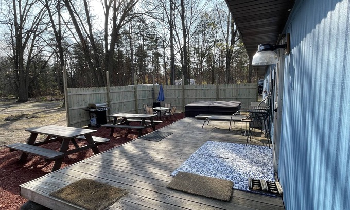 Mears Cottage | Silver Lake Sand Dunes Cottage - New renovation