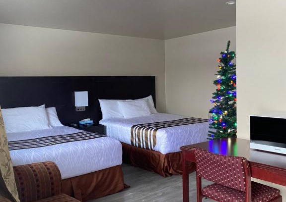 Haliburton Hotel | Silver Maple Motel