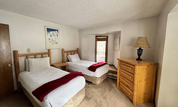 Winter Park Condo | Silverado II Resort & Event Center