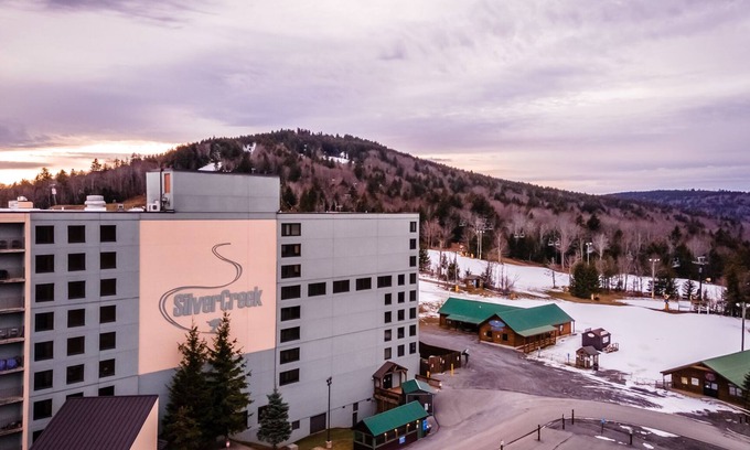 Snowshoe Condo | SilverCreek-2 Bedroom, 2 Bath Condo on the slopes w/night skiing!