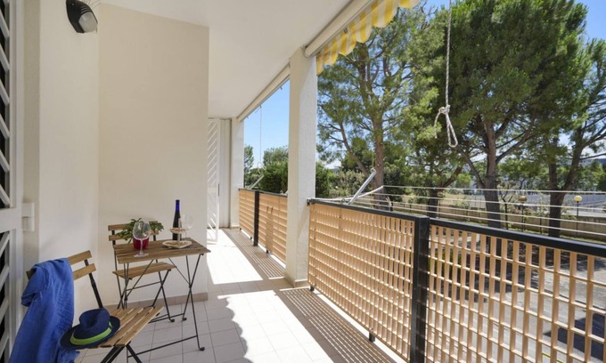 Municipio 3 Apartment | Silvia's Apartment with parking - 400m from sea