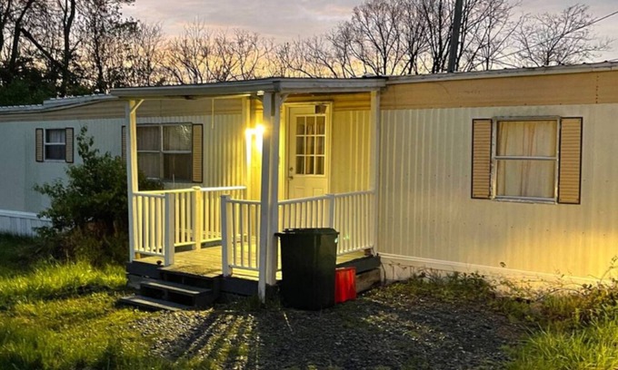 Pleasant Gap House | Simple mobile home in Happy Valley