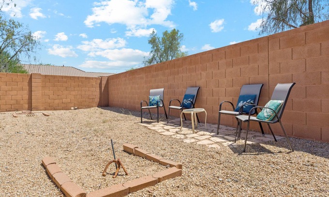 Sonoran Foothills House | Simply Irresistible Superb 4 bedroom Home/Community Pool/North Phoenix/Scottsdale