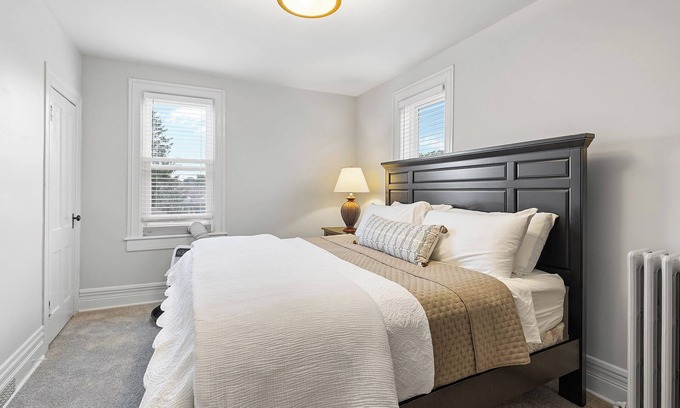 Le Roy House | Simply, Modern and Cozy stay in Leroy