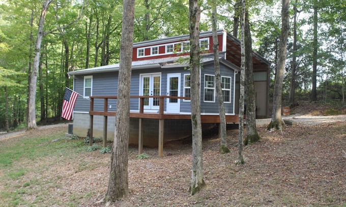 Scottsville House | Simply Sailing - A Cottage In The Trees