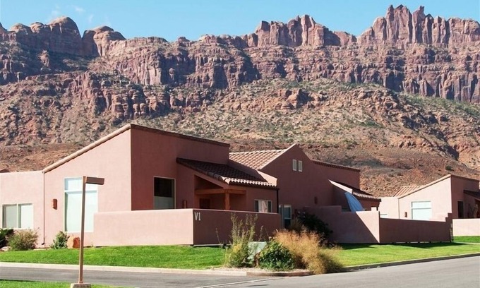 Moab South Valley Condo | Simply the best - luxury, comfort, convenience in Rim Village!