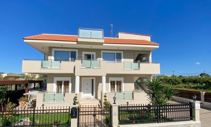 Kremasti Apartment | SimplyCity Homestay Apartment 2