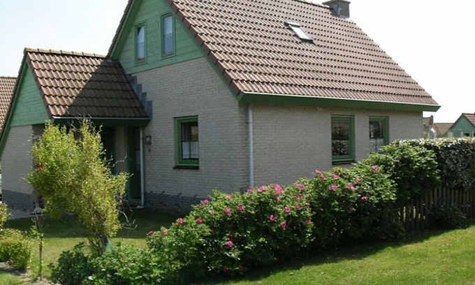 Julianadorp aan zee House | "Sina" Comfortable holiday residence