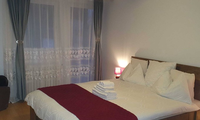 Sinaia Apartment | Sinaia Very Close to Cable car and City Cente. Only 25 Minutes From Peles Castle
