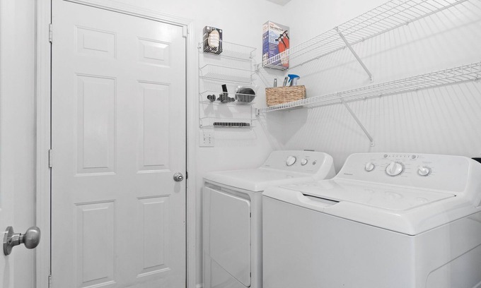 Clarksville House | Single Family Home in a Beautiful Neighborhood