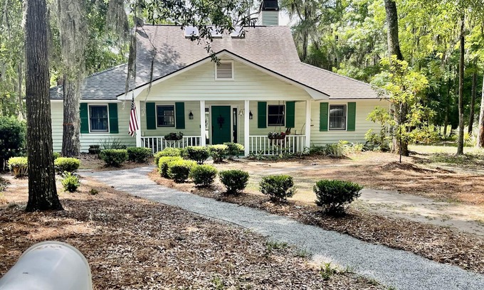 Melrose on the Beach House | Single Family Home, Land trans Round Trip! Melrose Pool Open!