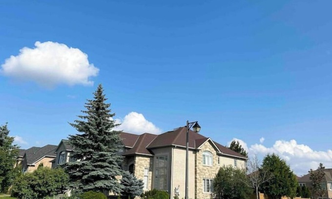 Richmond Hill House | Single House Entire Home 5280Ft² Self Check-in/out 3 Kings 3 Queens