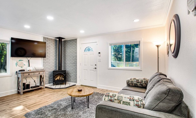 Ocean Park House | Single-level home with firepit & gas fireplace - walk to the beach, 3 dogs OK