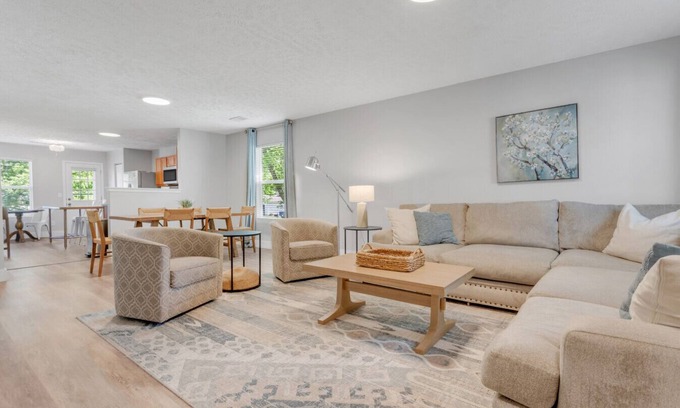 Thompson's Station House | Single-Level Comfort | Clean, Quiet, Great Beds