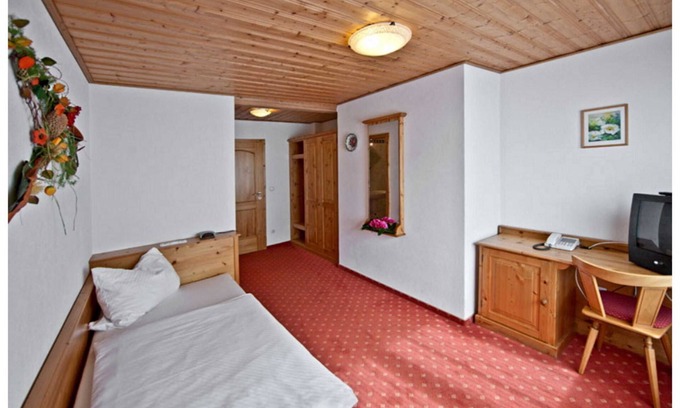 Niedernhausen House | Single room - 24 - Landgasthof Brunnenwirt Zum Meenzer