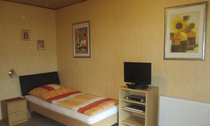 Hoechst im Odenwald Cottage | Single Room 1 - Pension Talblick