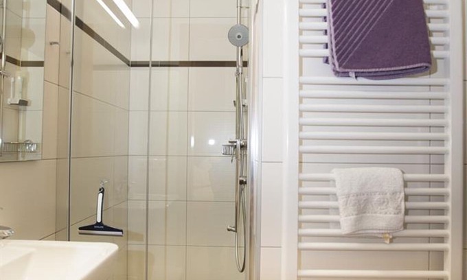 Neusach Apartment | Single Room Goldstern - Kamenhof